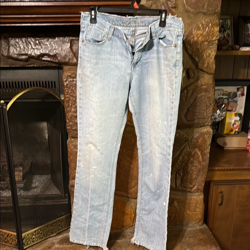 Blue Boyfriend Jeans with Distressed Look